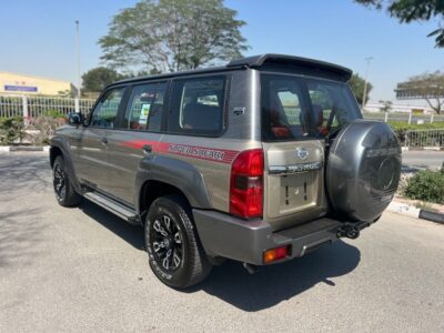 2024 Nissan Patrol Super Safari 4.8 Litres 6-Cylinder In-line Gold Red SUV GCC Specs