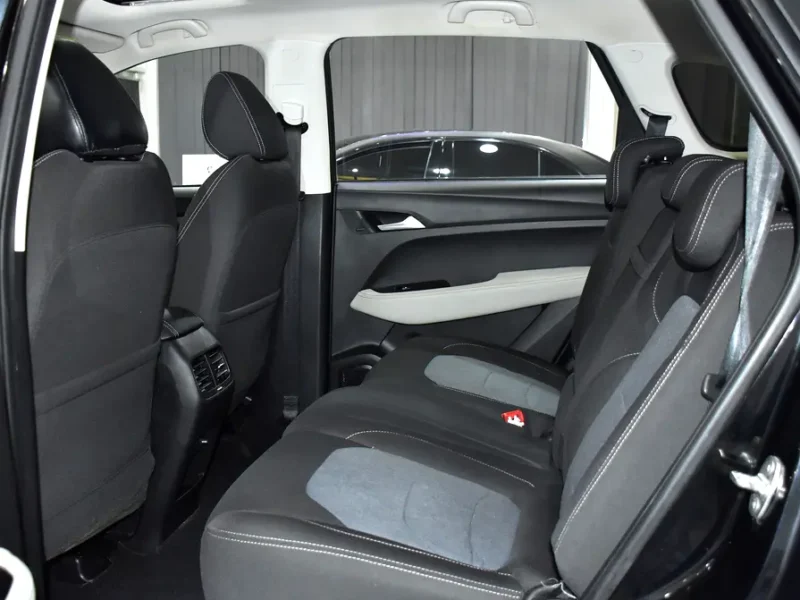 2023 Chevrolet Captiva Premier 4 Cylinders Petrol Engine Black SUV GCC Specs Automatic