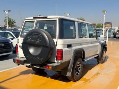 2026 Toyota Land Cruiser 76 2.8-liter 4 Cylinder Diesel White Tan SUV GCC Specs Automatic