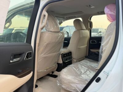 2026 Toyota Land Cruiser 3.5-liter V6 Twin-Turbocharged Petrol Engine White Beige SUV GCC Specs