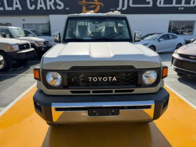 2026 Toyota Land Cruiser 2.8-liter 4-cylinder Turbo Diesel Beige Grey Pickup Truck GCC Specs