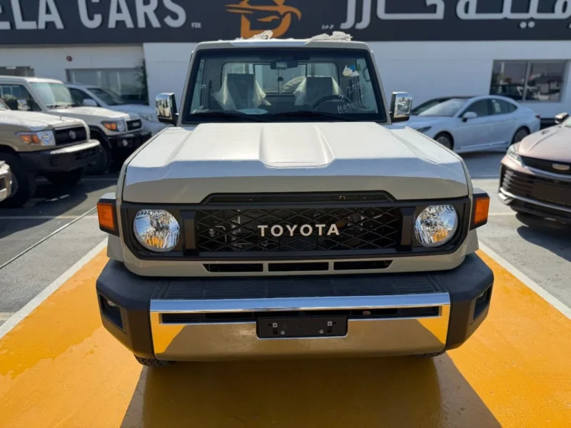 2026 Toyota Land Cruiser 2.8-liter 4-cylinder Turbo Diesel Beige Grey Pickup Truck GCC Specs