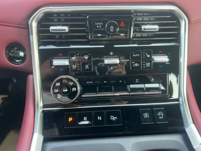 2026 Nissan Patrol LE PLATINUM 3.5-liter V6 Twin Turbo Black Red SUV GCC Specs