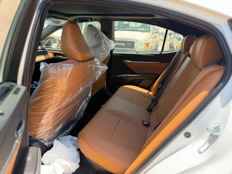 2026 Toyota Camry Limited Lumiere 2.5 Litres 4-Cylinder Hybrid Engine White Tan Sedan GCC Specs