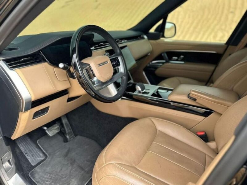 2023 Land Rover Range Rover HSE P530 4.4 Litres 8 Cylinders Petrol Engine Black Tan SUV