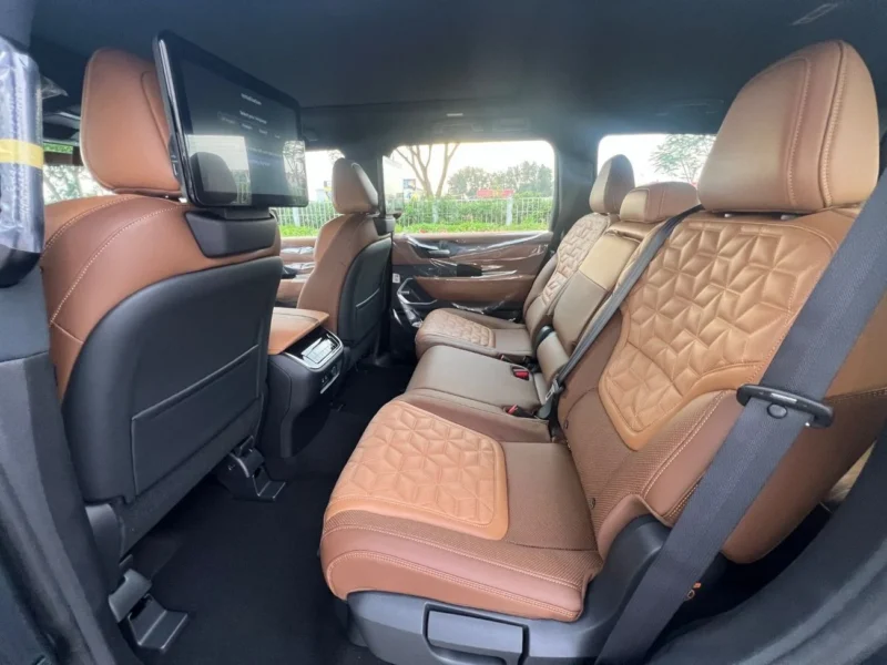 2026 Nissan Patrol LE PLATINUM 3.5-liter V6 Twin Turbo Grey Tan SUV GCC Specs