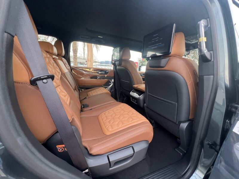 2026 Nissan Patrol LE PLATINUM 3.5-liter V6 Twin Turbo Grey Tan SUV GCC Specs