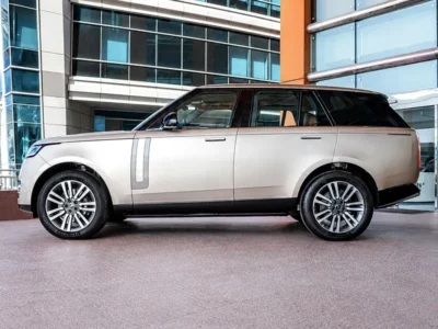 2023 Land Rover Range Rover P400 HSE 6 Cylinders Petrol Engine Gold Brown SUV GCC Specs