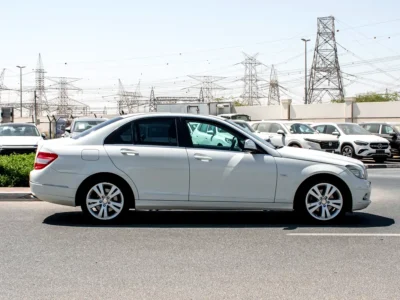 2008 Mercedes-Benz C-Class C250 4 Cylinders Petrol Engine White Black Sedan Japanese Specs