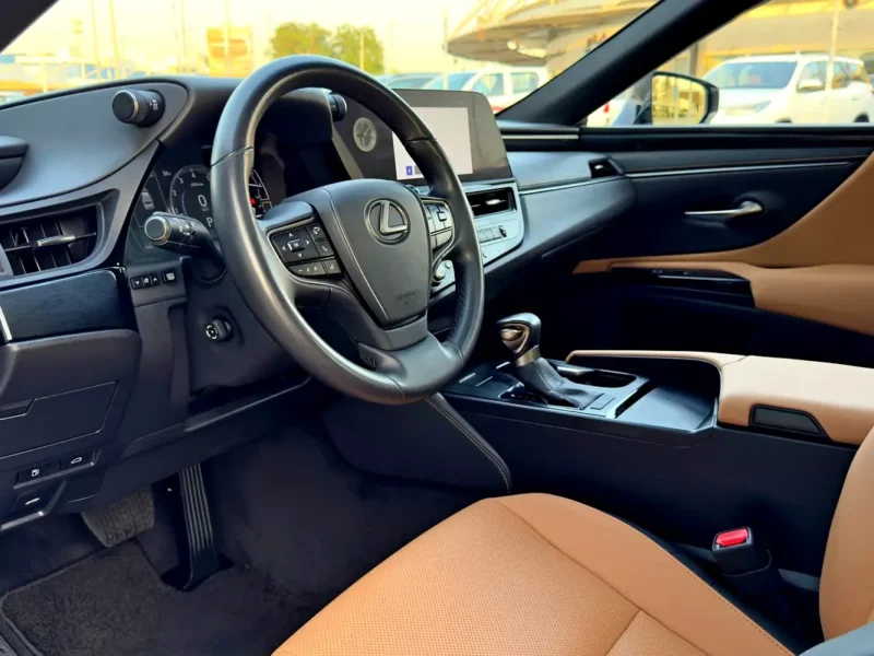 2023 Lexus ES-Series ES 350 Platinum 6 Cylinders Petrol Engine White Tan Sedan GCC Specs