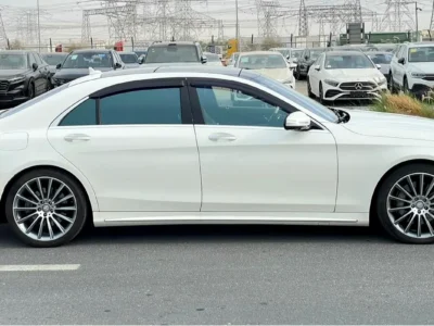 2015 Mercedes-Benz S-Class S 550 8 Cylinders Petrol Engine White Black Sedan PREMIUM EDITION