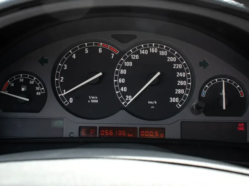 1992 BMW 8-Series 850i 12 Cylinders Petrol Engine Blue White Coupe Japanese Specs Very Clean