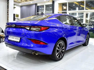 2023 JAC J7 Luxury 5 Cylinders Petrol Engine Blue Brown Sedan GCC Specs Automatic