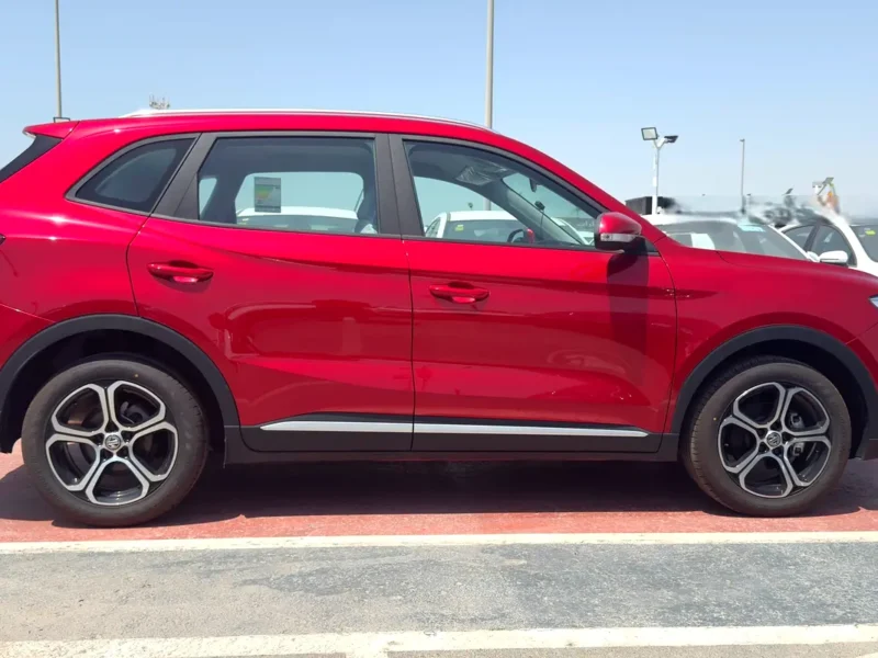 2025 MG ZS Standard 4 Cylinders Petrol Engine Maroon Black SUV Chinese Specs
