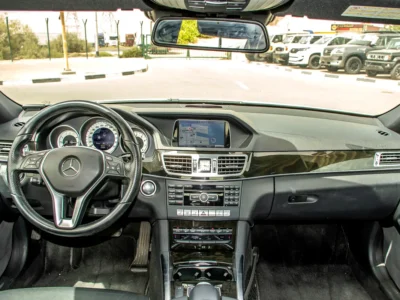 2013 Mercedes-Benz E-Class E 400 6 Cylinders Petrol Engine Silver Black Sedan Japanese Specs