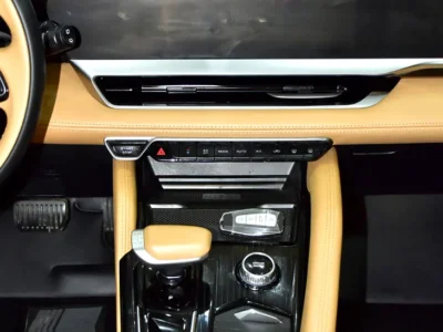 2025 Geely Monjaro GF 4 Cylinders Petrol Engine Grey Beige SUV GCC Specs Automatic