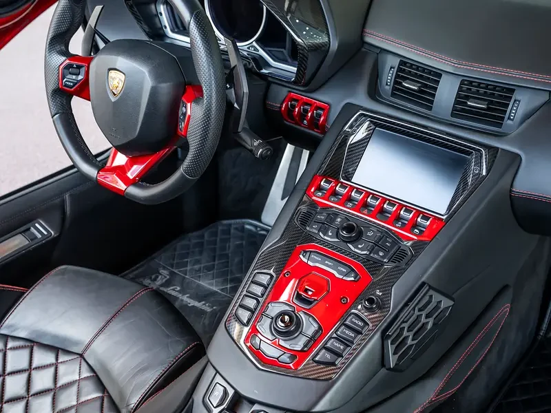 2015 Lamborghini Aventador LP 700-4 Roadster V12 Petrol Engine Red Black Sports Car