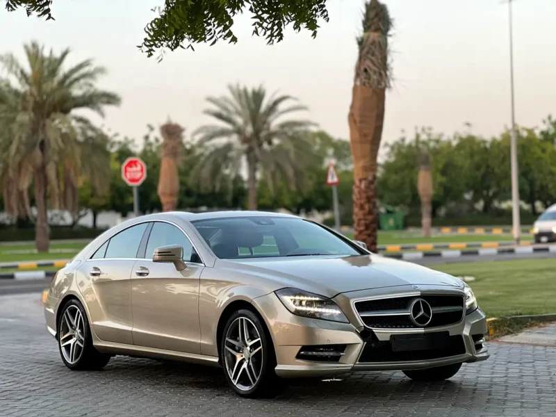 2013 Mercedes-Benz CLS-Class CLS 500 8 Cylinders Petrol Engine Beige Sedan GCC Specs
