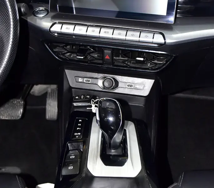2023 MG GT Deluxe 4 Cylinders Petrol Engine Grey Black Sedan GCC Specs Automatic