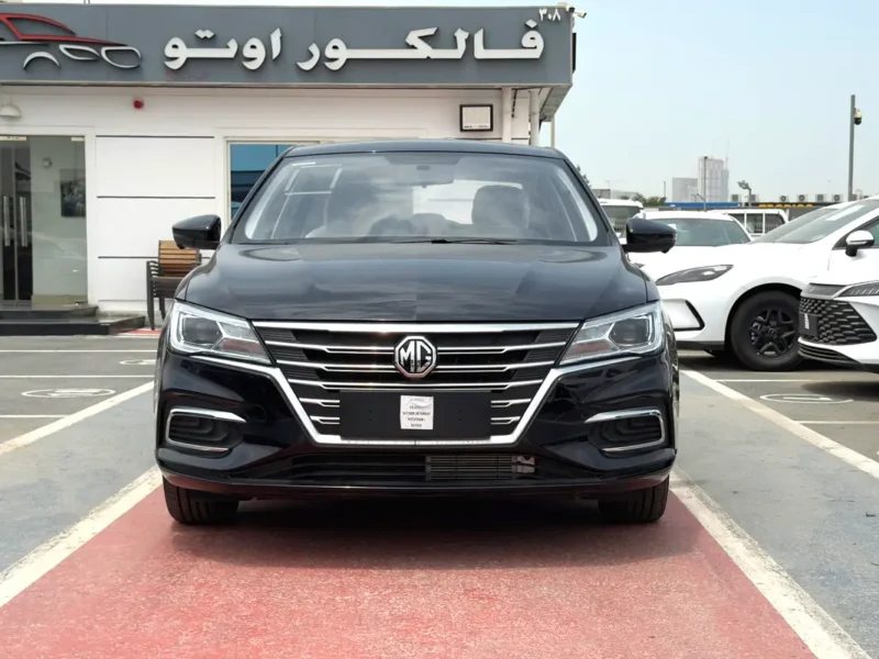 2025 MG MG5 Deluxe 4 Cylinders Petrol Engine Black Sedan Chinese Specs