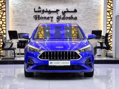 2023 JAC J7 Luxury 5 Cylinders Petrol Engine Blue Brown Sedan GCC Specs Automatic