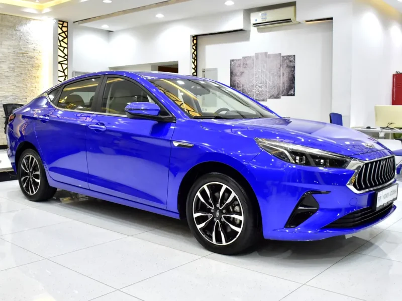 2023 JAC J7 Luxury 5 Cylinders Petrol Engine Blue Brown Sedan GCC Specs Automatic
