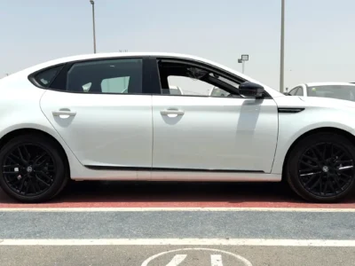 2025 MG MG6 Trophy 4 Cylinders Petrol Engine White Black Sedan Chinese Specs