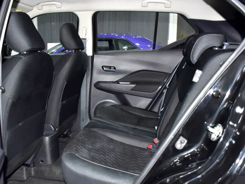 2024 Nissan Kicks SV 4 Cylinders Petrol Engine Black SUV GCC Specs Automatic
