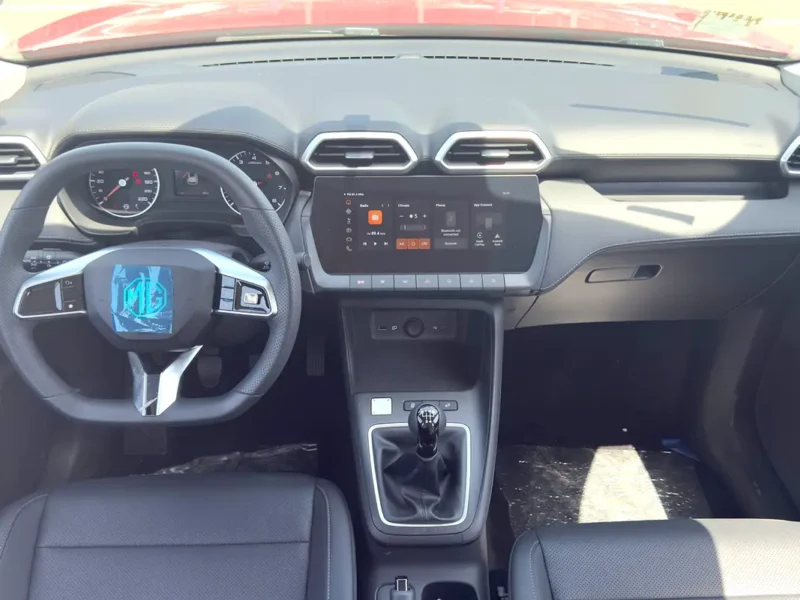2025 MG ZS Standard 4 Cylinders Petrol Engine Maroon Black SUV Chinese Specs