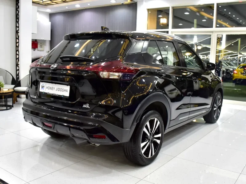 2024 Nissan Kicks SV 4 Cylinders Petrol Engine Black SUV GCC Specs Automatic