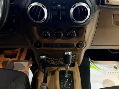 2016 Jeep Wrangler Rubicon 6 Cylinders Petrol Engine Green Black Crossover GCC Specs