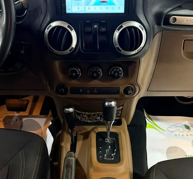 2016 Jeep Wrangler Rubicon 6 Cylinders Petrol Engine Green Black Crossover GCC Specs