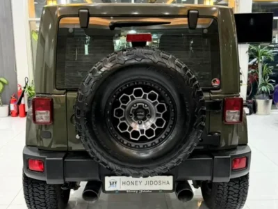 2016 Jeep Wrangler Rubicon 6 Cylinders Petrol Engine Green Black Crossover GCC Specs