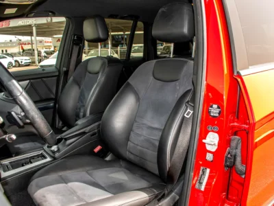 2013 Mercedes-Benz GLK-Class GLK 350 4matic 6 Cylinders Petrol Engine Red Black SUV Automatic