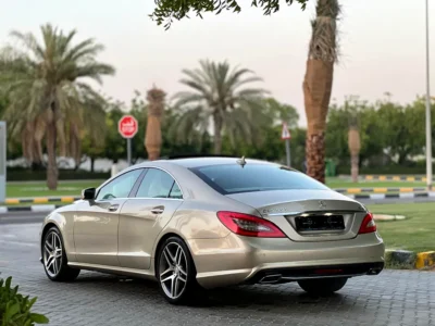 2013 Mercedes-Benz CLS-Class CLS 500 8 Cylinders Petrol Engine Beige Sedan GCC Specs