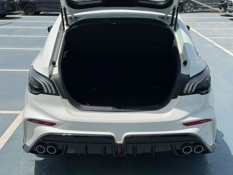 2025 MG 6 LUXURY 1.5 Litres Turbo Petrol Engine White Black Sedan Chinese Specs