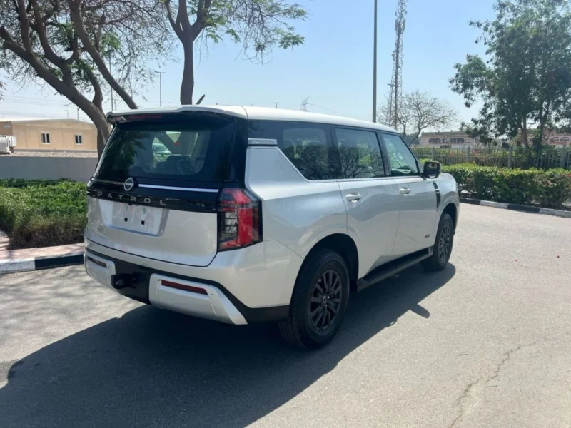2026 Nissan Patrol LE T1 3.5 Litres 6 Cylinders Petrol Engine Silver Black SUV GCC Specs