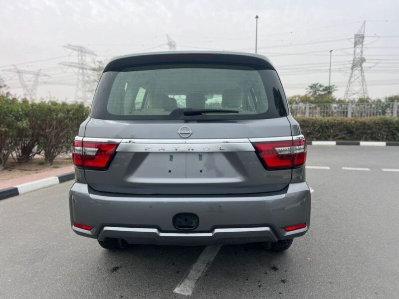 2024 Nissan Patrol XE 4.0 Liter 6 Cylinder Petrol Engine Grey Beige SUV GCC Specs