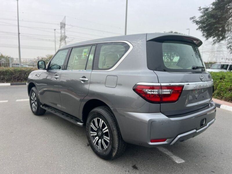 2024 Nissan Patrol XE 4.0 Liter 6 Cylinder Petrol Engine Grey Beige SUV GCC Specs