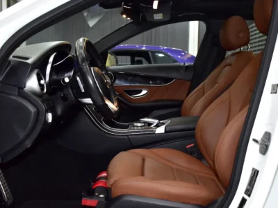 2019 Mercedes-Benz C-Class C200 4 Cylinders Petrol Engine White Tan Sedan GCC Specs