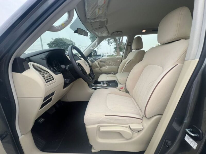 2024 Nissan Patrol XE 4.0 Liter 6 Cylinder Petrol Engine Grey Beige SUV GCC Specs