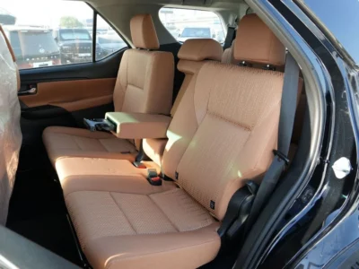 2026 TOYOTA FORTUNER 2.7L E1 BASIC 4 Cylinders Petrol Engine Black Tan SUV GCC