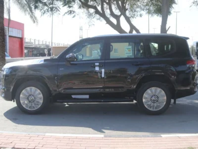 2026 Toyota Land Cruiser GXR 3.5 Litres 6 Cylinders Hybrid Engine Black SUV GCC Specs