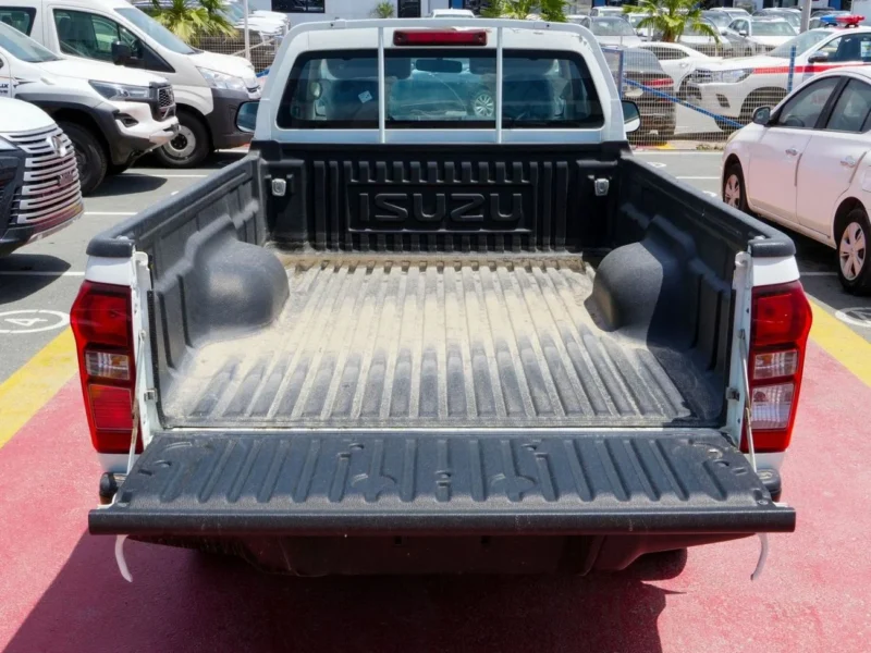 2025 ISUZU D-MAX STD SC 4X4 4 Cylinders Diesel Engine White Grey Pickup Truck