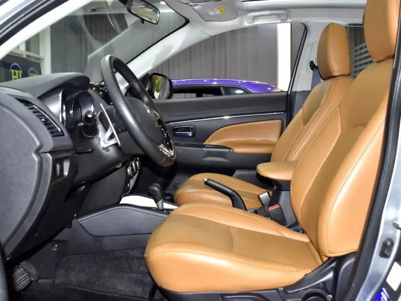2020 Mitsubishi ASX GLX Top Line 4 Cylinders Petrol Engine Grey Tan Crossover GCC Specs