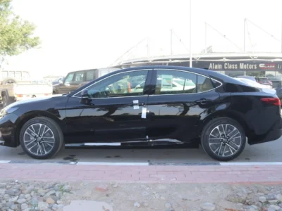 2026 TOYOTA CAMRY GLE 2.5L 4 Cylinders PETROL Engine Black Brown Sedan GCC Specs