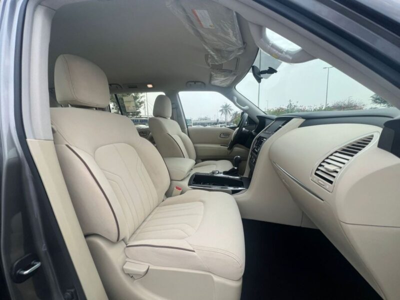 2024 Nissan Patrol XE 4.0 Liter 6 Cylinder Petrol Engine Grey Beige SUV GCC Specs