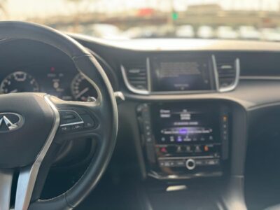 2021 Infiniti QX50 LUXE 2.0 Litres 4 Cylinders Petrol Engine White Black SUV GCC Specs