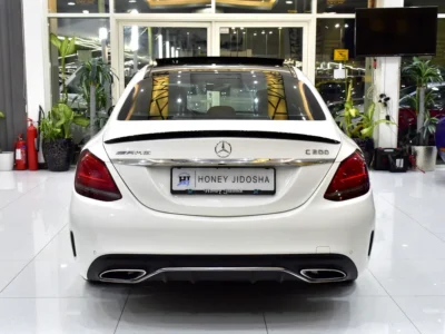2019 Mercedes-Benz C-Class C200 4 Cylinders Petrol Engine White Tan Sedan GCC Specs