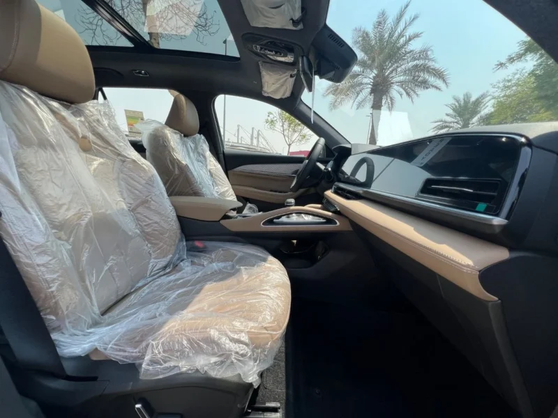 2026 Renault Koleos LE 2.0 Litres 4 Cylinders Petrol Engine White Beige SUV GCC Specs